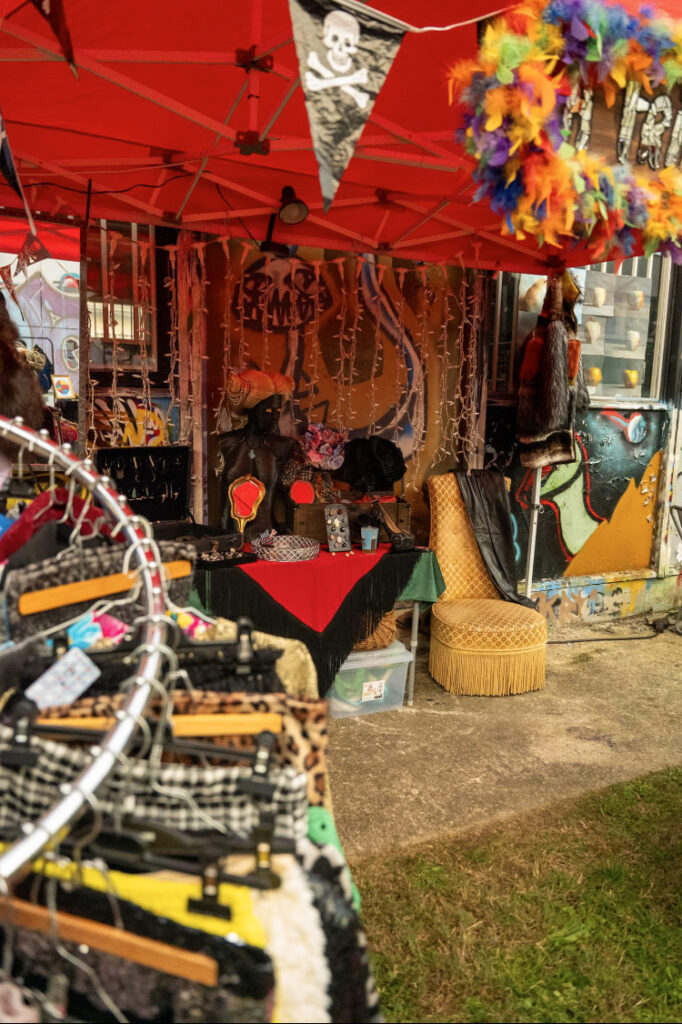 ✨ La Friponerie ✨ –  Ecstatic Fest Lez’Arts