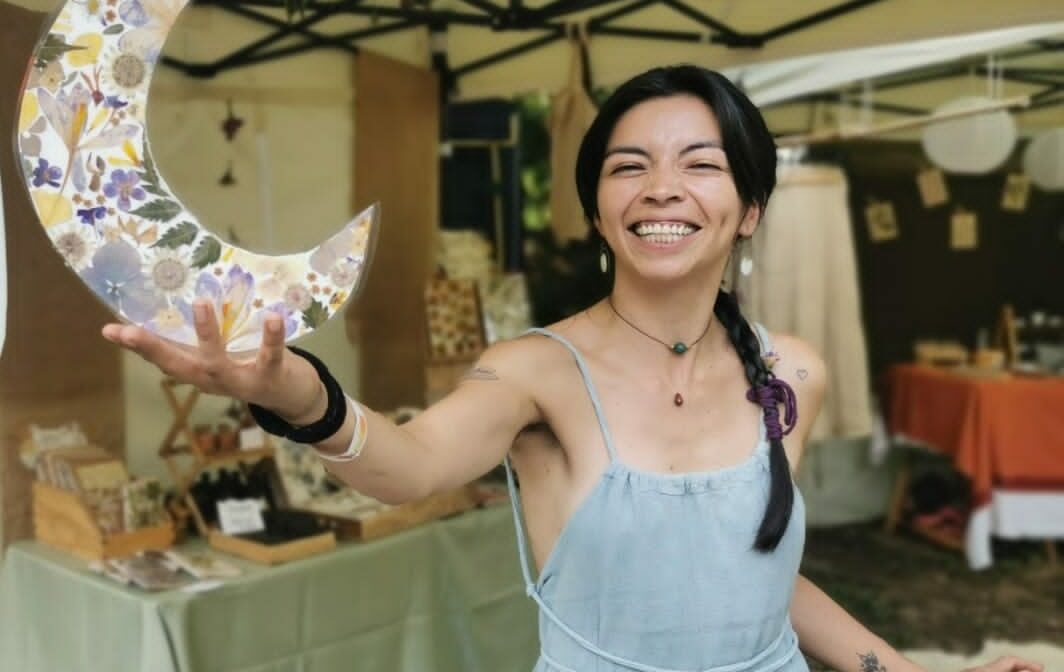 Lina GUACANEME – Coiffure & Soins capillaires holistiques - Ecstatic Fest Lez'Arts 2026 Lina GUACANEME – Coiffure & Soins capillaires holistiques - Ecstatic Fest Lez'Arts 2026