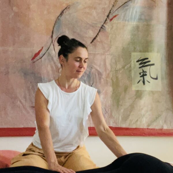 🌸 Séverine Müller – Shiatsu, massage à l’huile, réflexologie plantaire et chant vibratoire
