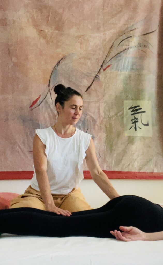 🌸 Séverine Müller – Shiatsu, massage à l’huile, réflexologie plantaire et chant vibratoire