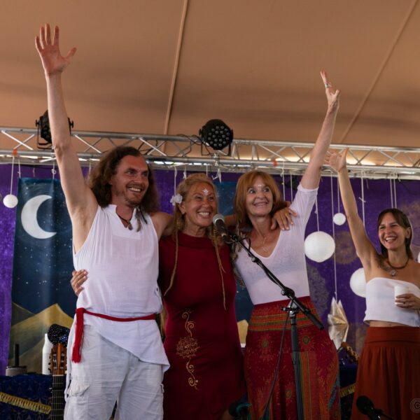 Danse libre au festival Ecstatic Dance Lez’Arts en France