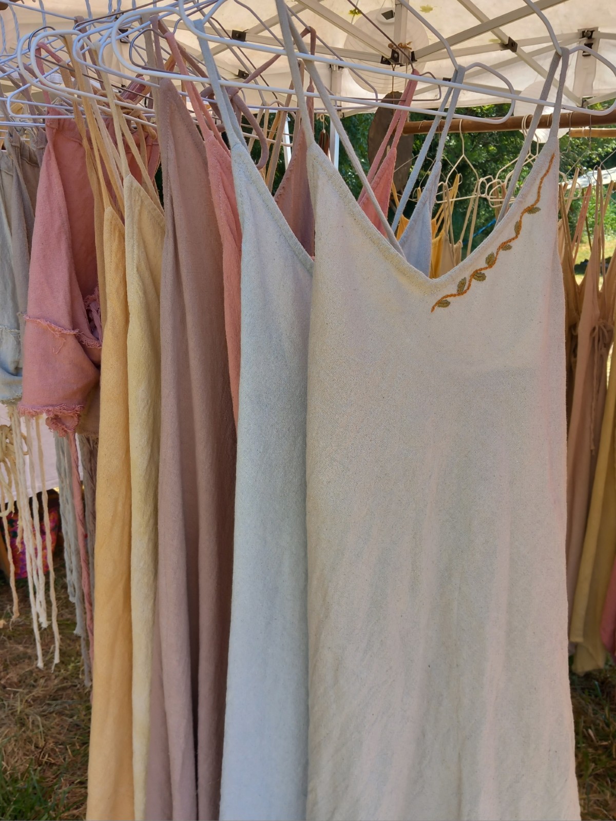 YAVAMA vêtements fibres naturelles teints aux plantes - Festival de Danse Ecstatic Lez'Arts